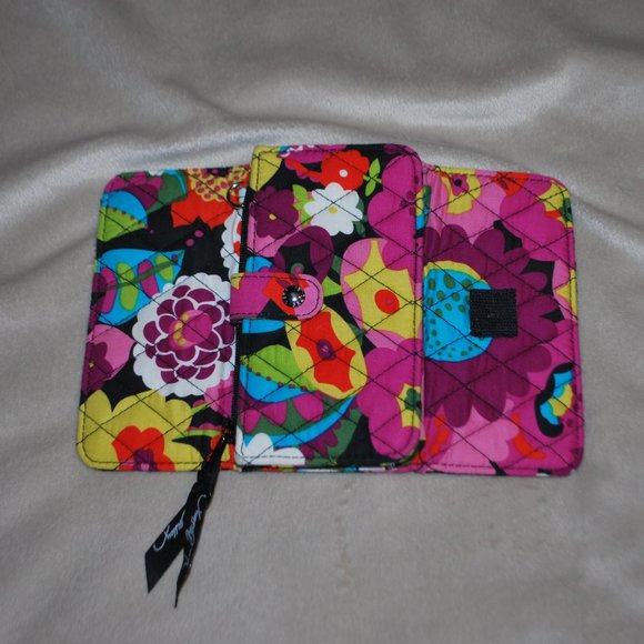 Vera Bradley Wallet/Wristlet - EUC - Picture 4 of 9